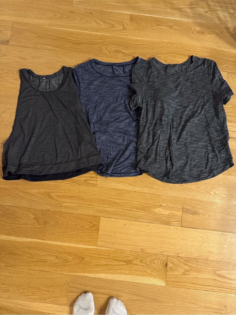 Lululemon tops size 8-10